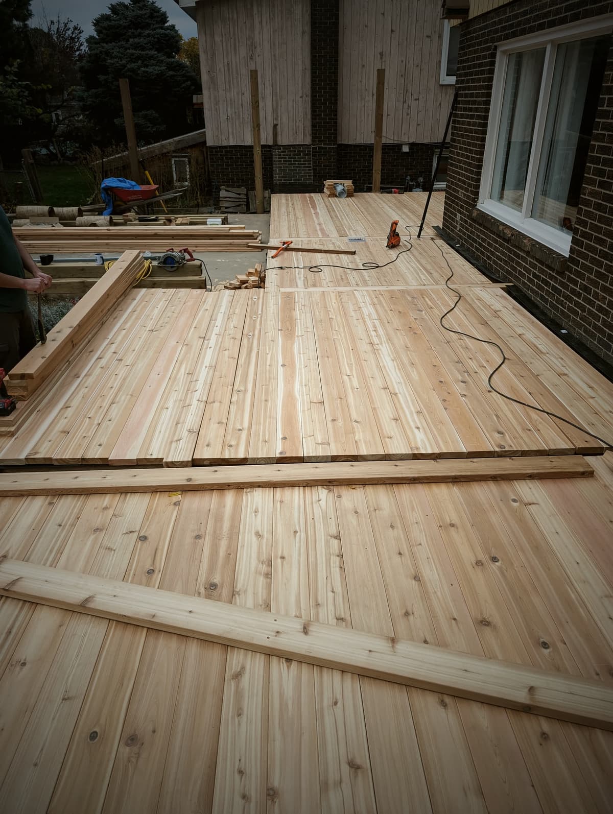 Finished cedar deck with mitred border boards
